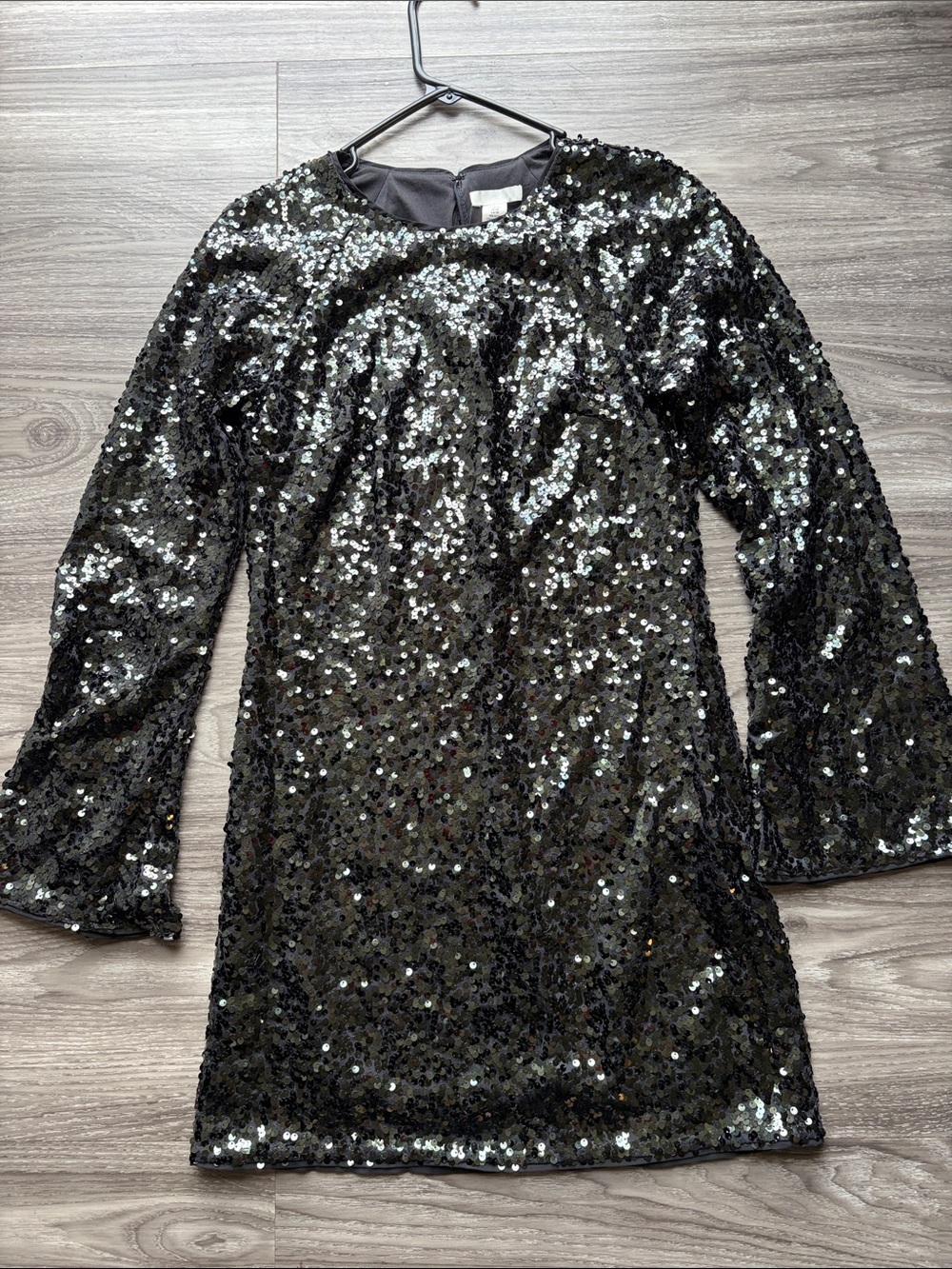 H&M Black Sequin Shift Dress with Crew Neck. XS